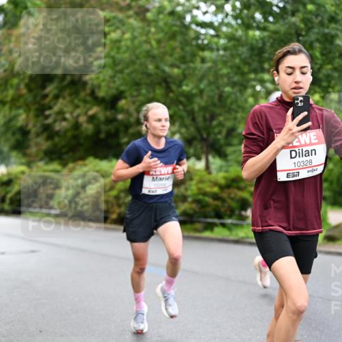 14.06.2026 - REWE Women's Run Dr. Thomas Lammeyer http://msf.ph/oto/9751585 14.06.2026 09:13:56 Laufen 10066, 10328 meine-sportfotos.de