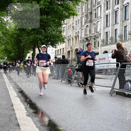 14.06.2026 - REWE Women's Run J. Mangold http://msf.ph/oto/9751594 14.06.2026 10:05:08 Ziel 10222, 10418, 10524, 10645, 10836, 11107, 11264, 11305 meine-sportfotos.de