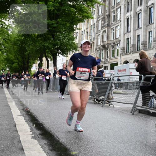 14.06.2026 - REWE Women's Run J. Mangold http://msf.ph/oto/9751607 14.06.2026 10:05:09 Ziel 10418, 10524, 10645, 10836, 10959, 11264, 11305, 11478 meine-sportfotos.de