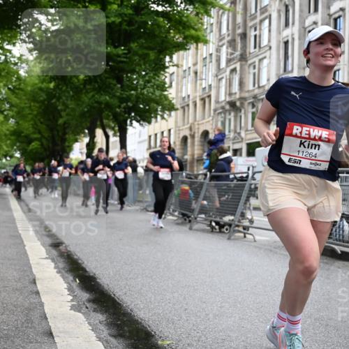14.06.2026 - REWE Women's Run J. Mangold http://msf.ph/oto/9751614 14.06.2026 10:05:10 Ziel 10418, 10497, 10645, 10669, 10836, 10959, 11264, 11305, 11478 meine-sportfotos.de