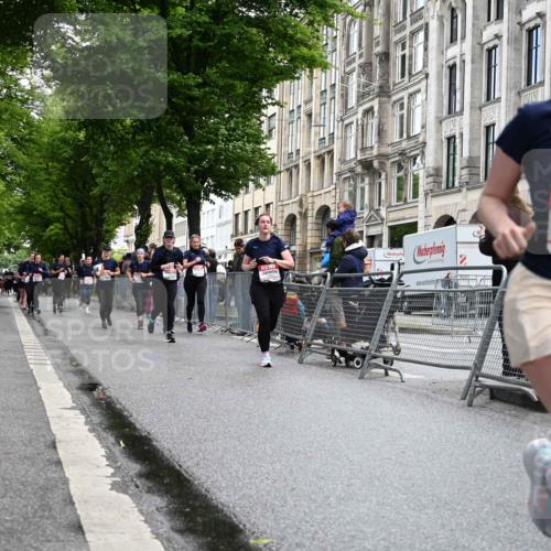 14.06.2026 - REWE Women's Run J. Mangold http://msf.ph/oto/9751619 14.06.2026 10:05:10 Ziel 10418, 10497, 10645, 10669, 10836, 10959, 11264, 11305, 11478 meine-sportfotos.de