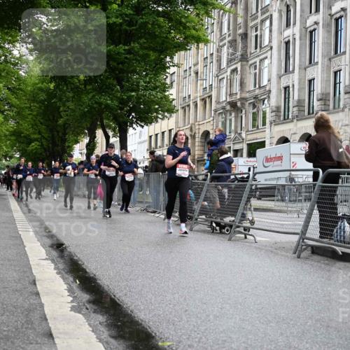 14.06.2026 - REWE Women's Run J. Mangold http://msf.ph/oto/9751621 14.06.2026 10:05:10 Ziel 10418, 10497, 10645, 10669, 10836, 10959, 11264, 11305, 11478 meine-sportfotos.de