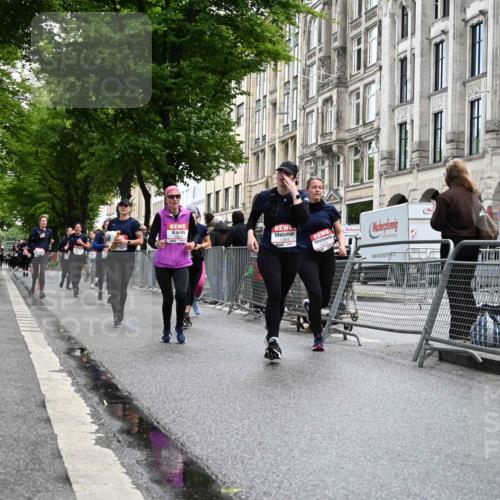 14.06.2026 - REWE Women's Run J. Mangold http://msf.ph/oto/9751639 14.06.2026 10:05:13 Ziel 10076, 10418, 10494, 10497, 10669, 10775, 10959, 11264, 11305, 11478 meine-sportfotos.de