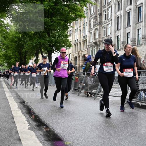 14.06.2026 - REWE Women's Run J. Mangold http://msf.ph/oto/9751650 14.06.2026 10:05:14 Ziel 10076, 10494, 10497, 10669, 10775, 10959, 11264, 11305, 11478 meine-sportfotos.de