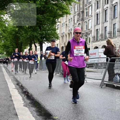 14.06.2026 - REWE Women's Run J. Mangold http://msf.ph/oto/9751664 14.06.2026 10:05:15 Ziel 10057, 10059, 10076, 10271, 10348, 10494, 10497, 10669, 10775, 10959, 11305, 11478 meine-sportfotos.de