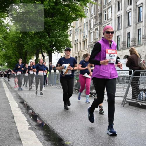 14.06.2026 - REWE Women's Run J. Mangold http://msf.ph/oto/9751668 14.06.2026 10:05:15 Ziel 10057, 10059, 10076, 10271, 10348, 10494, 10497, 10669, 10775, 10959, 11305, 11478 meine-sportfotos.de