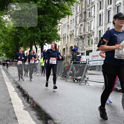 14.06.2026 - REWE Women's Run J. Mangold http://msf.ph/oto/9751680 14.06.2026 10:05:17 Ziel 10057, 10059, 10076, 10271, 10309, 10348, 10493, 10494, 10497, 10579, 10669, 10775, 10959, 10980, 11305, 11357, 11478 meine-sportfotos.de
