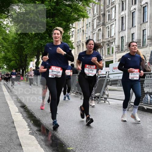14.06.2026 - REWE Women's Run J. Mangold http://msf.ph/oto/9751700 14.06.2026 10:05:20 Ziel 10057, 10059, 10076, 10271, 10309, 10348, 10493, 10494, 10497, 10579, 10669, 10775, 10980, 11357 meine-sportfotos.de