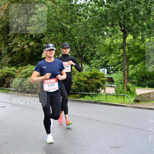 14.06.2026 - REWE Women's Run Dr. Thomas Lammeyer http://msf.ph/oto/9751701 14.06.2026 09:14:09 Laufen 11079, 57, 481 meine-sportfotos.de