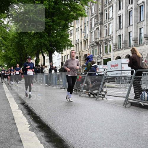 14.06.2026 - REWE Women's Run J. Mangold http://msf.ph/oto/9751727 14.06.2026 10:05:25 Ziel 10057, 10059, 10087, 10271, 10309, 10332, 10348, 10493, 10579, 10726, 10799, 10980, 11357, 11532 meine-sportfotos.de