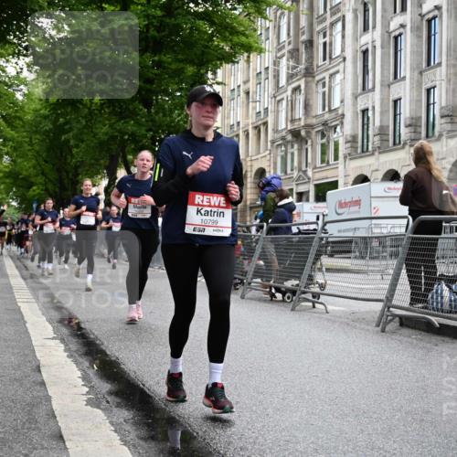 14.06.2026 - REWE Women's Run J. Mangold http://msf.ph/oto/9751750 14.06.2026 10:05:28 Ziel 10087, 10332, 10694, 10726, 10761, 10799, 11036, 11356, 11363, 11532 meine-sportfotos.de