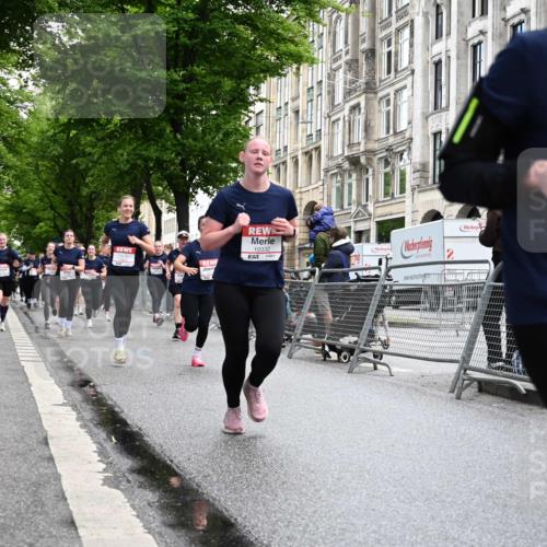 14.06.2026 - REWE Women's Run J. Mangold http://msf.ph/oto/9751758 14.06.2026 10:05:29 Ziel 10087, 10199, 10332, 10694, 10705, 10726, 10761, 10799, 11036, 11356, 11363, 11532 meine-sportfotos.de