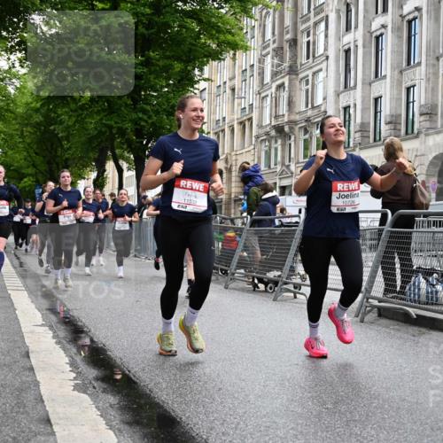 14.06.2026 - REWE Women's Run J. Mangold http://msf.ph/oto/9751777 14.06.2026 10:05:31 Ziel 10087, 10199, 10332, 10694, 10705, 10726, 10761, 10799, 10910, 11034, 11036, 11356, 11363, 11532 meine-sportfotos.de