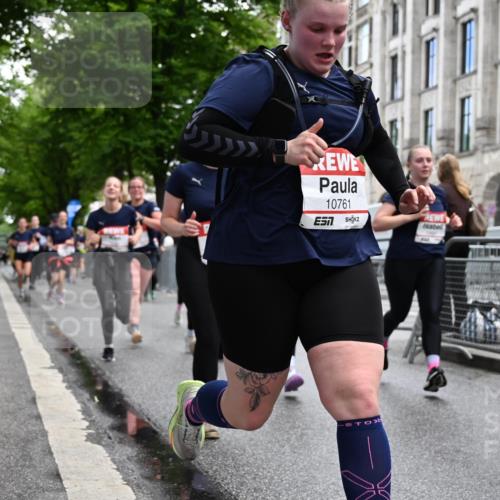 14.06.2026 - REWE Women's Run J. Mangold http://msf.ph/oto/9751803 14.06.2026 10:05:34 Ziel 10048, 10049, 10050, 10123, 10199, 10332, 10477, 10538, 10624, 10694, 10705, 10726, 10761, 10910, 11010, 11034, 11036, 11181, 11316, 11356, 11363, 11532 meine-sportfotos.de