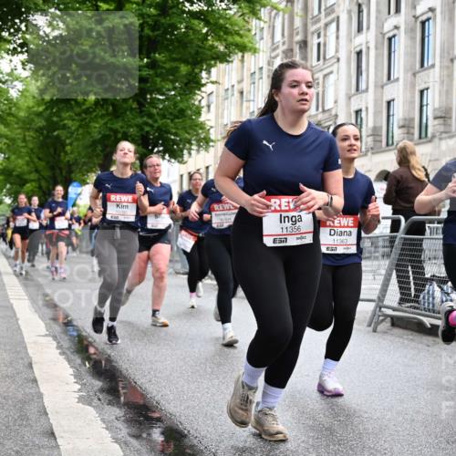 14.06.2026 - REWE Women's Run J. Mangold http://msf.ph/oto/9751805 14.06.2026 10:05:34 Ziel 10048, 10049, 10050, 10123, 10199, 10332, 10477, 10538, 10624, 10694, 10705, 10726, 10761, 10910, 11010, 11034, 11036, 11181, 11316, 11356, 11363, 11532 meine-sportfotos.de