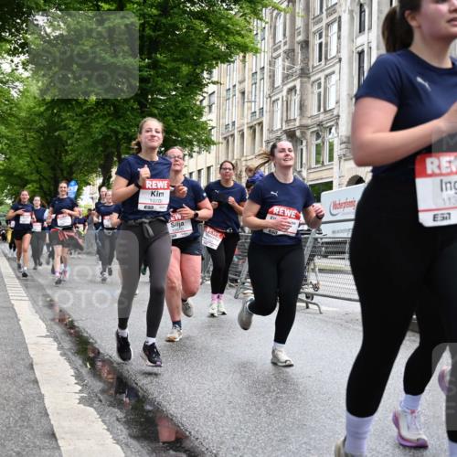 14.06.2026 - REWE Women's Run J. Mangold http://msf.ph/oto/9751812 14.06.2026 10:05:34 Ziel 10048, 10049, 10050, 10123, 10199, 10332, 10477, 10538, 10624, 10694, 10705, 10726, 10761, 10910, 11010, 11034, 11036, 11181, 11316, 11356, 11363, 11532 meine-sportfotos.de