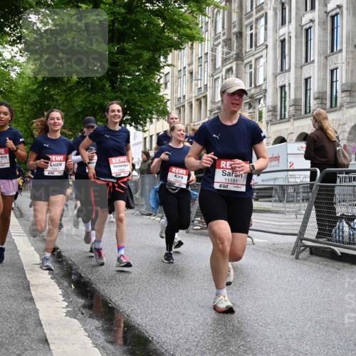 14.06.2026 - REWE Women's Run J. Mangold http://msf.ph/oto/9751835 14.06.2026 10:05:37 Ziel 10019, 10048, 10049, 10050, 10123, 10199, 10477, 10538, 10581, 10624, 10654, 10694, 10705, 10910, 11010, 11034, 11036, 11114, 11121, 11181, 11316, 11356, 11363 meine-sportfotos.de