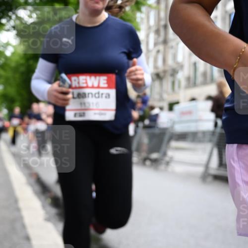 14.06.2026 - REWE Women's Run J. Mangold http://msf.ph/oto/9751854 14.06.2026 10:05:39 Ziel 10019, 10048, 10049, 10050, 10123, 10195, 10199, 10462, 10477, 10538, 10581, 10624, 10654, 10671, 10705, 10880, 10910, 11010, 11034, 11114, 11121, 11181, 11188, 11316 meine-sportfotos.de