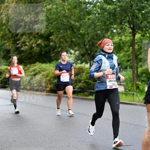 14.06.2026 - REWE Women's Run Dr. Thomas Lammeyer http://msf.ph/oto/9751869 14.06.2026 09:14:31 Laufen 10821, 11520, 857 meine-sportfotos.de