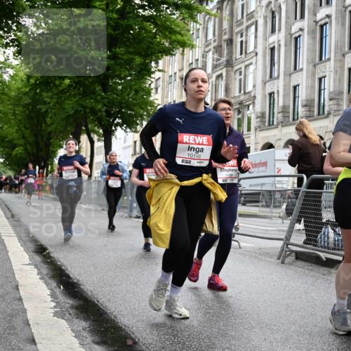 14.06.2026 - REWE Women's Run J. Mangold http://msf.ph/oto/9751894 14.06.2026 10:05:44 Ziel 10019, 10123, 10195, 10462, 10538, 10581, 10654, 10671, 10823, 10880, 11112, 11114, 11121, 11188, 11503 meine-sportfotos.de