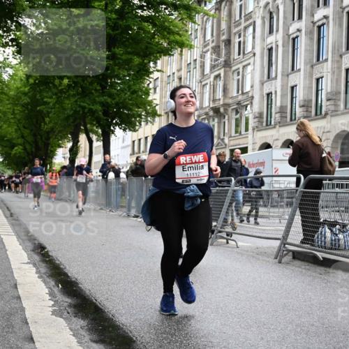 14.06.2026 - REWE Women's Run J. Mangold http://msf.ph/oto/9751915 14.06.2026 10:05:46 Ziel 10019, 10195, 10462, 10581, 10671, 10823, 10880, 11112, 11114, 11121, 11188, 11503 meine-sportfotos.de