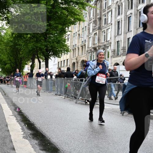 14.06.2026 - REWE Women's Run J. Mangold http://msf.ph/oto/9751923 14.06.2026 10:05:47 Ziel 10195, 10462, 10581, 10671, 10823, 10880, 11112, 11121, 11188, 11211, 11503 meine-sportfotos.de