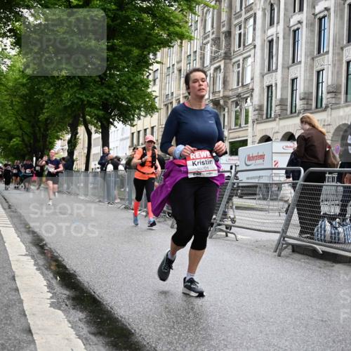 14.06.2026 - REWE Women's Run J. Mangold http://msf.ph/oto/9751941 14.06.2026 10:05:54 Ziel 10284, 10701, 10988, 11134, 11211 meine-sportfotos.de