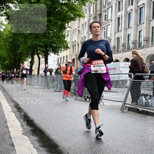 14.06.2026 - REWE Women's Run J. Mangold http://msf.ph/oto/9751943 14.06.2026 10:05:54 Ziel 10284, 10701, 10988, 11134, 11211 meine-sportfotos.de