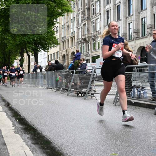 14.06.2026 - REWE Women's Run J. Mangold http://msf.ph/oto/9751976 14.06.2026 10:05:59 Ziel 10284, 11134 meine-sportfotos.de