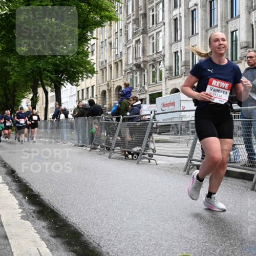 14.06.2026 - REWE Women's Run J. Mangold http://msf.ph/oto/9751978 14.06.2026 10:05:59 Ziel 10284, 11134 meine-sportfotos.de