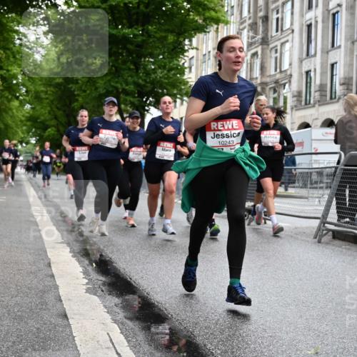 14.06.2026 - REWE Women's Run J. Mangold http://msf.ph/oto/9751992 14.06.2026 10:06:05 Ziel 10243, 10255, 10474, 10655, 10672, 10826, 10857, 11011, 11148, 11233, 11235, 11250, 11410, 11521 meine-sportfotos.de