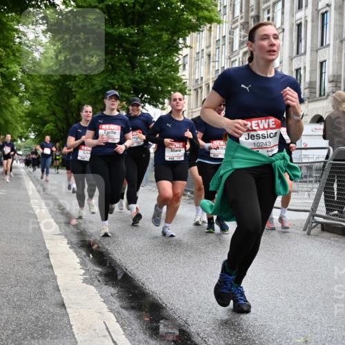 14.06.2026 - REWE Women's Run J. Mangold http://msf.ph/oto/9751994 14.06.2026 10:06:06 Ziel 10243, 10255, 10474, 10655, 10672, 10826, 10857, 11011, 11148, 11233, 11235, 11250, 11410, 11484, 11521 meine-sportfotos.de