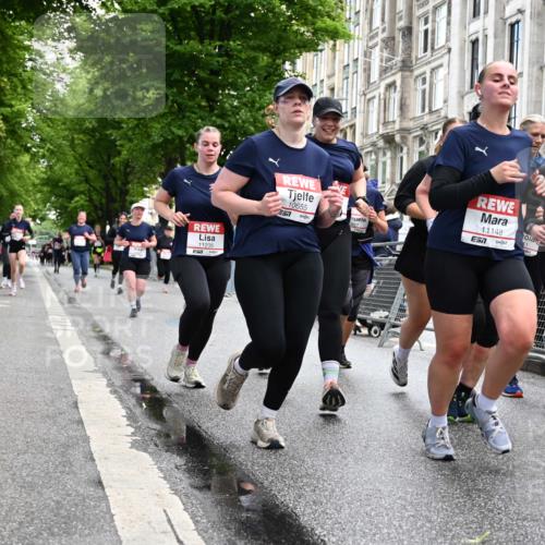 14.06.2026 - REWE Women's Run J. Mangold http://msf.ph/oto/9752003 14.06.2026 10:06:07 Ziel 10243, 10255, 10474, 10655, 10672, 10826, 10857, 11011, 11148, 11233, 11235, 11250, 11410, 11484, 11521 meine-sportfotos.de