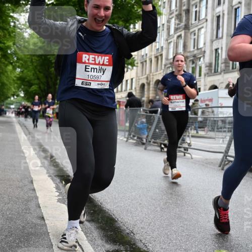 14.06.2026 - REWE Women's Run J. Mangold http://msf.ph/oto/9752070 14.06.2026 10:06:14 Ziel 10597, 10635, 10747, 10826, 11182, 11250, 11267, 11484, 11521 meine-sportfotos.de