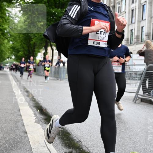 14.06.2026 - REWE Women's Run J. Mangold http://msf.ph/oto/9752072 14.06.2026 10:06:14 Ziel 10597, 10635, 10747, 10826, 11182, 11250, 11267, 11484, 11521 meine-sportfotos.de