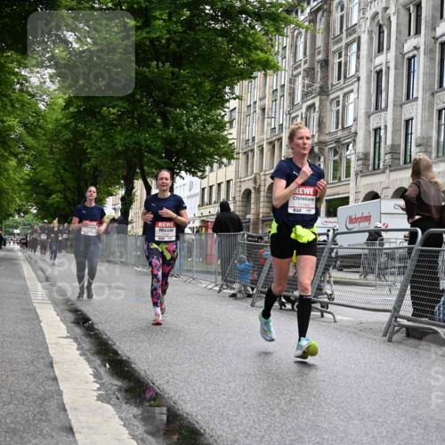 14.06.2026 - REWE Women's Run J. Mangold http://msf.ph/oto/9752085 14.06.2026 10:06:19 Ziel 10635, 10646, 11182, 11321 meine-sportfotos.de