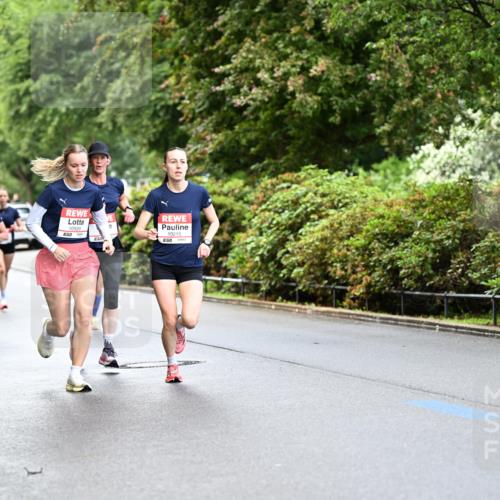 14.06.2026 - REWE Women's Run Dr. Thomas Lammeyer http://msf.ph/oto/9752180 14.06.2026 09:15:03 Laufen 10929, 10215 meine-sportfotos.de