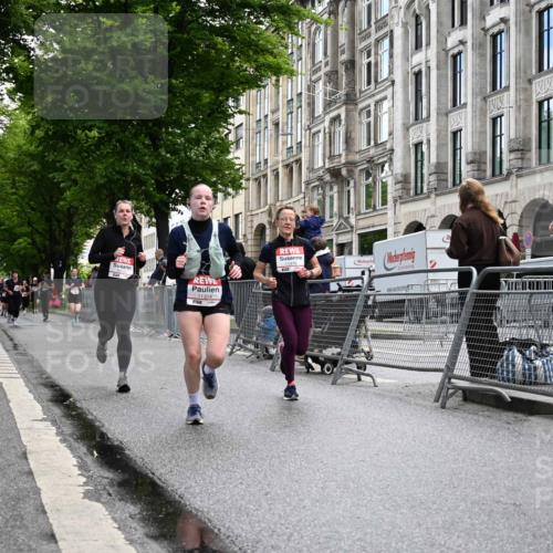 14.06.2026 - REWE Women's Run J. Mangold http://msf.ph/oto/9752183 14.06.2026 10:06:39 Ziel 10060, 10061, 10505, 10791, 10825, 10939, 11354, 11476 meine-sportfotos.de