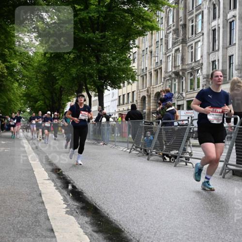 14.06.2026 - REWE Women's Run J. Mangold http://msf.ph/oto/9752218 14.06.2026 10:06:48 Ziel 10205, 10609, 11015 meine-sportfotos.de