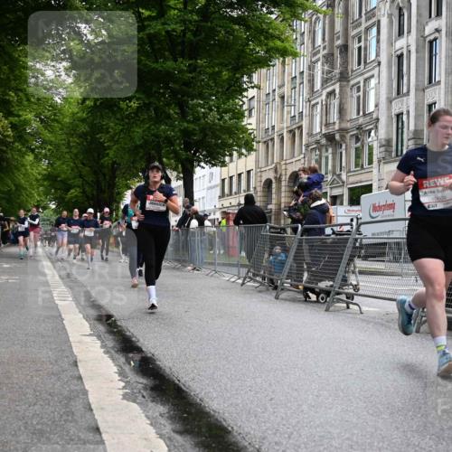 14.06.2026 - REWE Women's Run J. Mangold http://msf.ph/oto/9752221 14.06.2026 10:06:48 Ziel 10205, 10609, 11015 meine-sportfotos.de