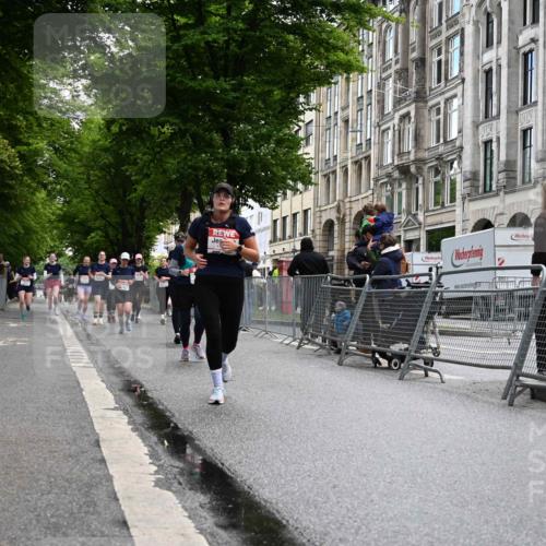14.06.2026 - REWE Women's Run J. Mangold http://msf.ph/oto/9752231 14.06.2026 10:06:49 Ziel 10205, 10467, 10609, 11015, 11161 meine-sportfotos.de