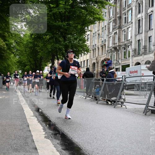 14.06.2026 - REWE Women's Run J. Mangold http://msf.ph/oto/9752235 14.06.2026 10:06:49 Ziel 10205, 10467, 10609, 11015, 11161 meine-sportfotos.de