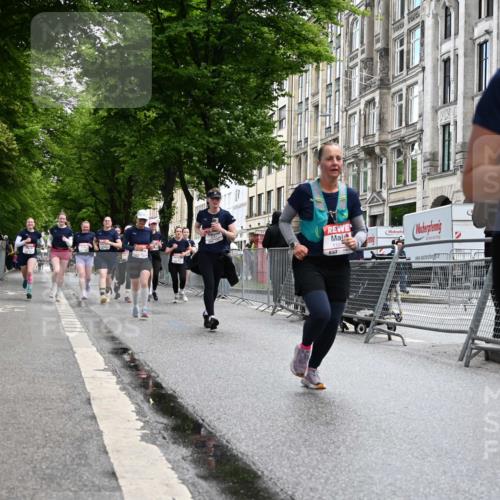 14.06.2026 - REWE Women's Run J. Mangold http://msf.ph/oto/9752251 14.06.2026 10:06:51 Ziel 10117, 10205, 10467, 10609, 10888, 10949, 11015, 11084, 11127, 11161 meine-sportfotos.de