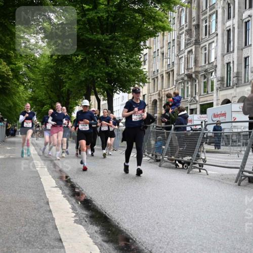 14.06.2026 - REWE Women's Run J. Mangold http://msf.ph/oto/9752264 14.06.2026 10:06:52 Ziel 10006, 10007, 10008, 10009, 10117, 10205, 10467, 10609, 10888, 10949, 11015, 11084, 11127, 11161, 11192 meine-sportfotos.de
