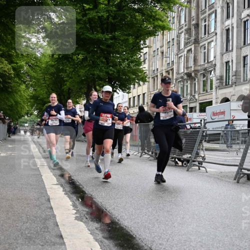14.06.2026 - REWE Women's Run J. Mangold http://msf.ph/oto/9752275 14.06.2026 10:06:54 Ziel 10006, 10007, 10008, 10009, 10117, 10205, 10467, 10888, 10949, 11015, 11084, 11127, 11161, 11192 meine-sportfotos.de