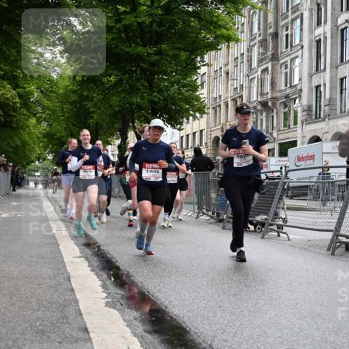 14.06.2026 - REWE Women's Run J. Mangold http://msf.ph/oto/9752277 14.06.2026 10:06:54 Ziel 10006, 10007, 10008, 10009, 10117, 10205, 10467, 10888, 10949, 11015, 11084, 11127, 11161, 11192 meine-sportfotos.de