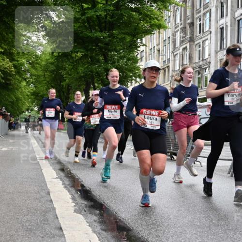 14.06.2026 - REWE Women's Run J. Mangold http://msf.ph/oto/9752286 14.06.2026 10:06:55 Ziel 10006, 10007, 10008, 10009, 10117, 10205, 10467, 10888, 10949, 11015, 11084, 11127, 11161, 11192 meine-sportfotos.de