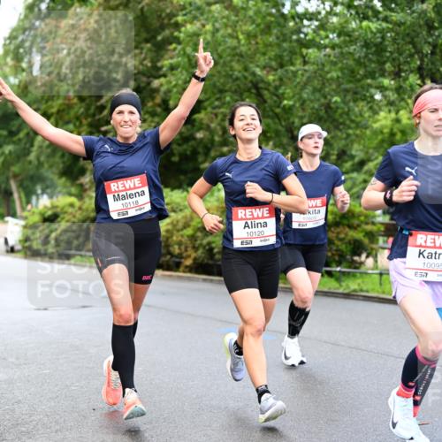 14.06.2026 - REWE Women's Run Dr. Thomas Lammeyer http://msf.ph/oto/9752291 14.06.2026 09:15:10 Laufen 10118, 7, 10120, 57, 10808, 10095, 7 meine-sportfotos.de