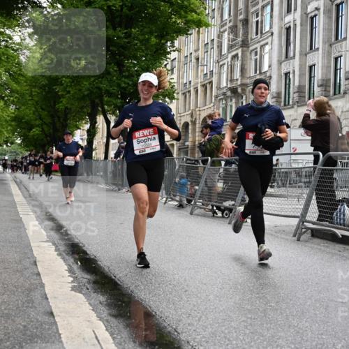 14.06.2026 - REWE Women's Run J. Mangold http://msf.ph/oto/9752328 14.06.2026 10:07:07 Ziel 10113, 10508, 11252 meine-sportfotos.de
