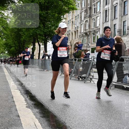 14.06.2026 - REWE Women's Run J. Mangold http://msf.ph/oto/9752331 14.06.2026 10:07:07 Ziel 10113, 10508, 11252 meine-sportfotos.de